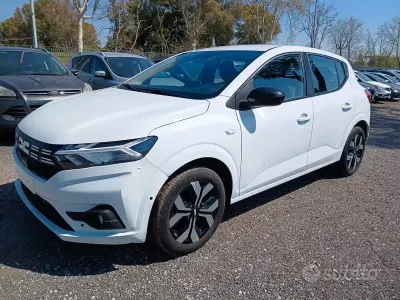 Usata Dacia Sandero Journey 91 CV (66 kW) 2025 Bianco Berlina