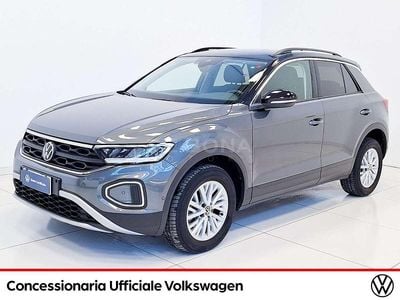 Usata VW T-Roc Life 150 CV (110 kW) 2024 Nero SUV