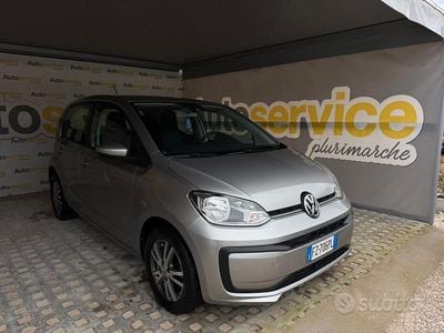 Usata VW up! Move 68 CV (50 kW) 2020 Grigio Utilitaria