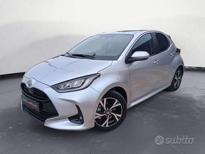 Nuova Toyota Yaris Hybrid Trend 2025 Grigio Berlina