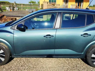 Usata Dacia Sandero Expression 101 CV (74 kW) 2025 Verde Berlina
