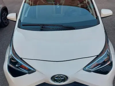 Usata Toyota Aygo 72 CV (52 kW) 2021 Bianco Utilitaria