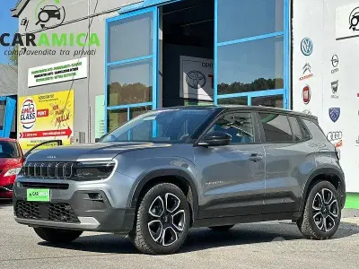 Usata Jeep Avenger Summit 101 CV (74 kW) 2024 Grigio SUV