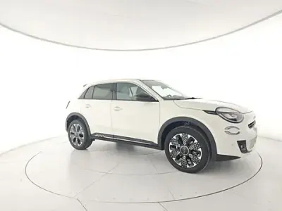 Usata Fiat 600 La Prima 110 CV (80 kW) 2025 Bianco SUV