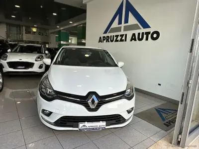 Usata Renault Clio IV Zen 75 CV (55 kW) 2018 Bianco Berlina