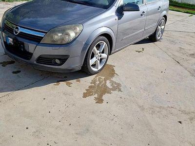 Usata Opel Astra 2006 Grigio Berlina
