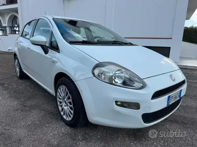 Usata Fiat Punto 75 CV (55 kW) 2012 Nero Utilitaria