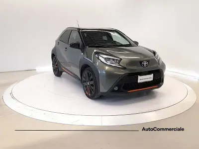 Gebraucht Toyota Aygo X Limited 72 PS (52 kW) 2022 Braun SUV