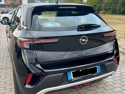 Usata Opel Mokka Elegance 110 CV (80 kW) 2022 Nero SUV