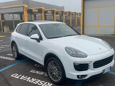 Bianco Usata 2015 Porsche Cayenne Edition SUV | 27.000 €
