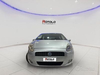 Usata Fiat Grande Punto Dynamic 65 CV (47 kW) 2007 Grigio Utilitaria