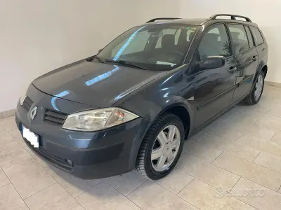 Usata Renault Mégane GrandTour 111 CV (81 kW) 2006 Grigio Station wagon