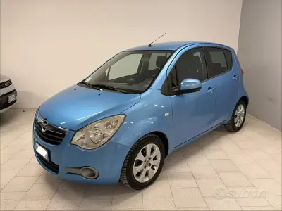 Usata Opel Agila Enjoy 65 CV (47 kW) 2009 Blu Utilitaria