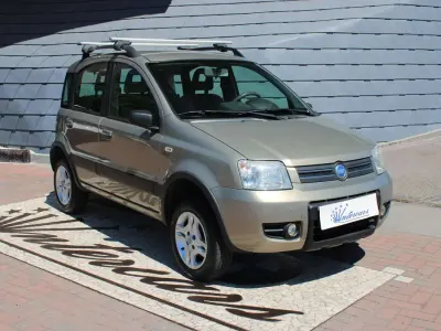 Usata Fiat Panda 4x4 Climbing 69 CV (50 kW) 2006 Oro Utilitaria