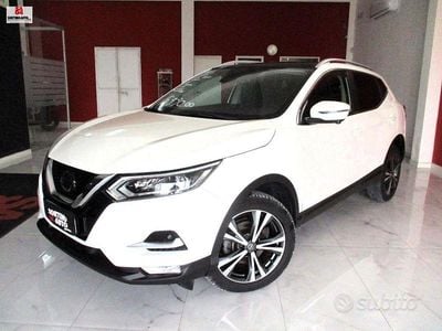 Usata Nissan Qashqai N-Connecta 111 CV (81 kW) 2018 Bianco SUV