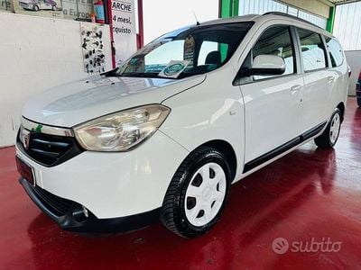 Usata Dacia Lodgy Lauréate 110 CV (80 kW) 2014 Bianco Monovolume