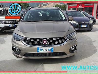 Usata Fiat Tipo Lounge 120 CV (88 kW) 2018 Marrone Station wagon