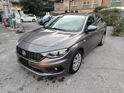 Usata Fiat Tipo Lounge 120 CV (88 kW) 2017 Grigio Station wagon