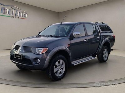Usata Mitsubishi L200 Invite 136 CV (100 kW) 2007 Grigio Pick-up