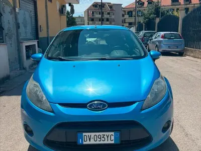 Usata Ford Fiesta 82 CV (60 kW) 2009 Bluazzurro Berlina
