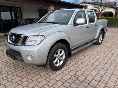 Begagnad Nissan Navara XE 190 HK (139 kW) 2011 Silver Pickup