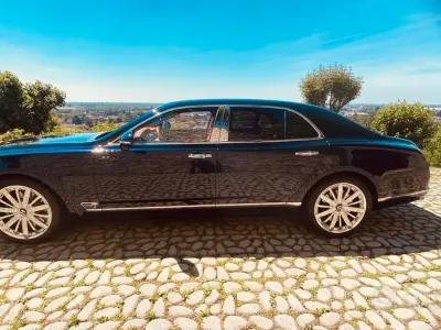 Usata Bentley Mulsanne 513 CV (377 kW) 2017 Blu Berlina