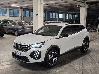 Neu Peugeot 2008 Allure 101 PS (74 kW) 2025 Weiß SUV