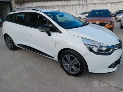 Usata Renault Clio 90 CV (66 kW) 2015 Bianco Station wagon