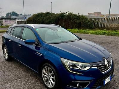 Usata Renault Mégane GrandTour 110 CV (80 kW) 2017 Blu Station wagon