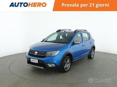 Usata Dacia Sandero Comfort 90 CV (66 kW) 2019 Blu Berlina