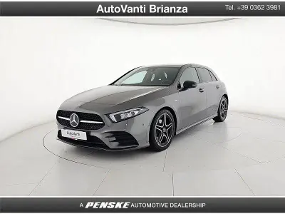 Usata Mercedes A180 Premium 116 CV (85 kW) 2022 Grigio Berlina