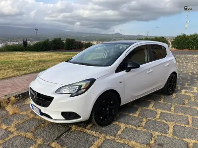 Usado Opel Corsa 75 CV (55 kW) 2017 Blanco Utilitario