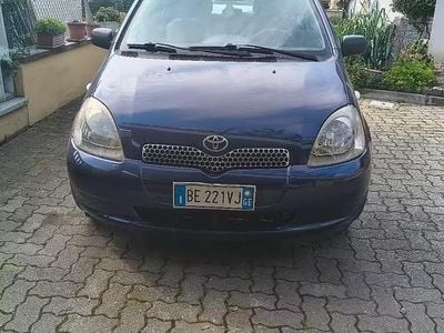 Usata Toyota Yaris 68 CV (50 kW) 1999 Berlina