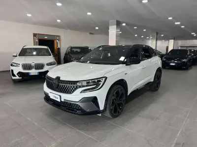 Usata Renault Austral Techno Esprit Alpine 131 CV (96 kW) 2025 Bianco SUV