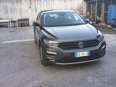 Usata VW T-Roc 116 CV (85 kW) 2020 Grigio SUV