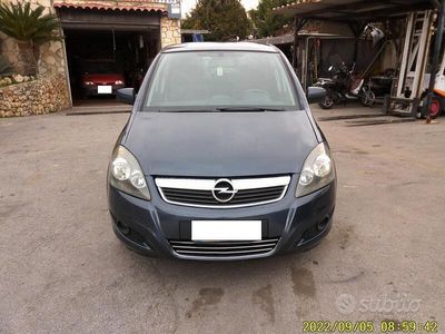 usata Opel Zafira 7 POSTI FULL OPTIONAL 2011