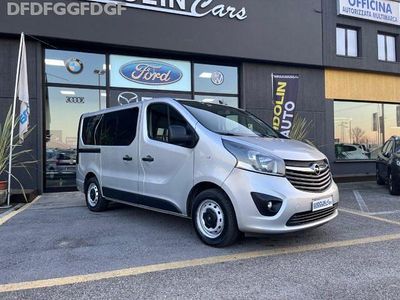 Usata Opel Vivaro 598 CV (439 kW) 2017 Argento Monovolume