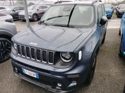 Usata Jeep Renegade Summit 131 CV (96 kW) 2024 Rosso / pastello SUV