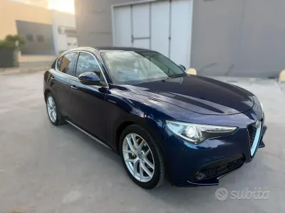 Käytetty Alfa Romeo Stelvio Veloce 211 HP (155 kW) 2018 Sininen Katumaasturi