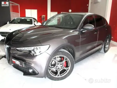 Second-hand Alfa Romeo Stelvio Executive 190 CP (139 kW) 2022 Gri SUV