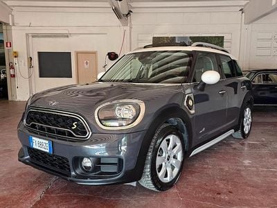 Begagnad Mini Cooper Countryman 135 HK (99 kW) 2019 Grå SUV