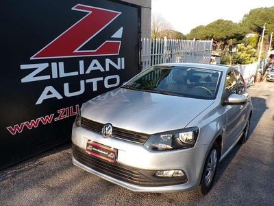 Usata VW Polo Trendline 60 CV (44 kW) 2016 Argento Berlina