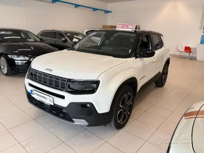Usata Jeep Avenger Summit 101 CV (74 kW) 2023 Bianco SUV