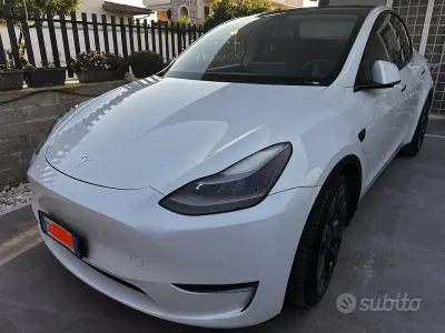 Usata Tesla Model Y Performance 155 kW (211 CV) 2022 Bianco SUV