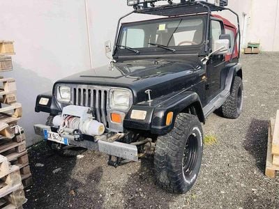 Usata Jeep Wrangler 105 CV (77 kW) 1995 SUV