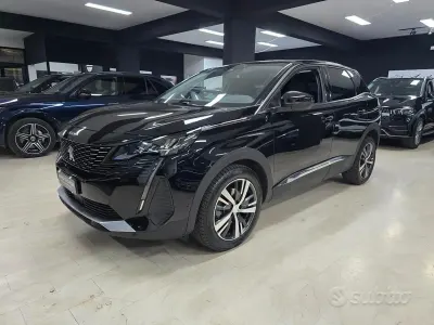 Usata Peugeot 3008 Allure 131 CV (96 kW) 2022 Nero SUV