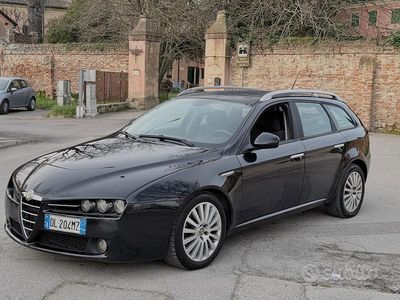 Usata Alfa Romeo 159 Distinctive 150 CV (110 kW) 2007 Nero Station wagon
