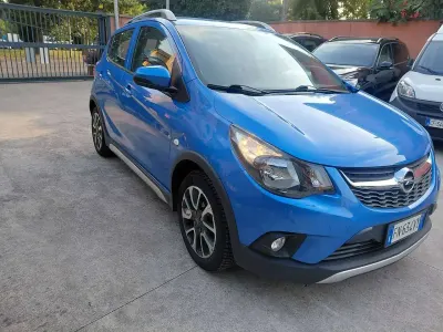 Usata Opel Karl Rocks 75 CV (55 kW) 2018 Blu Utilitaria