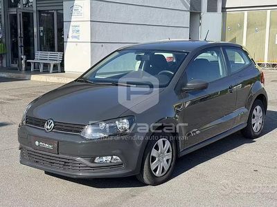 Usata VW Polo Trendline 75 CV (55 kW) 2016 Grigio Utilitaria