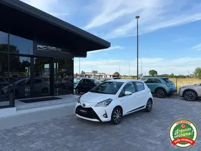 Usata Toyota Yaris Hybrid